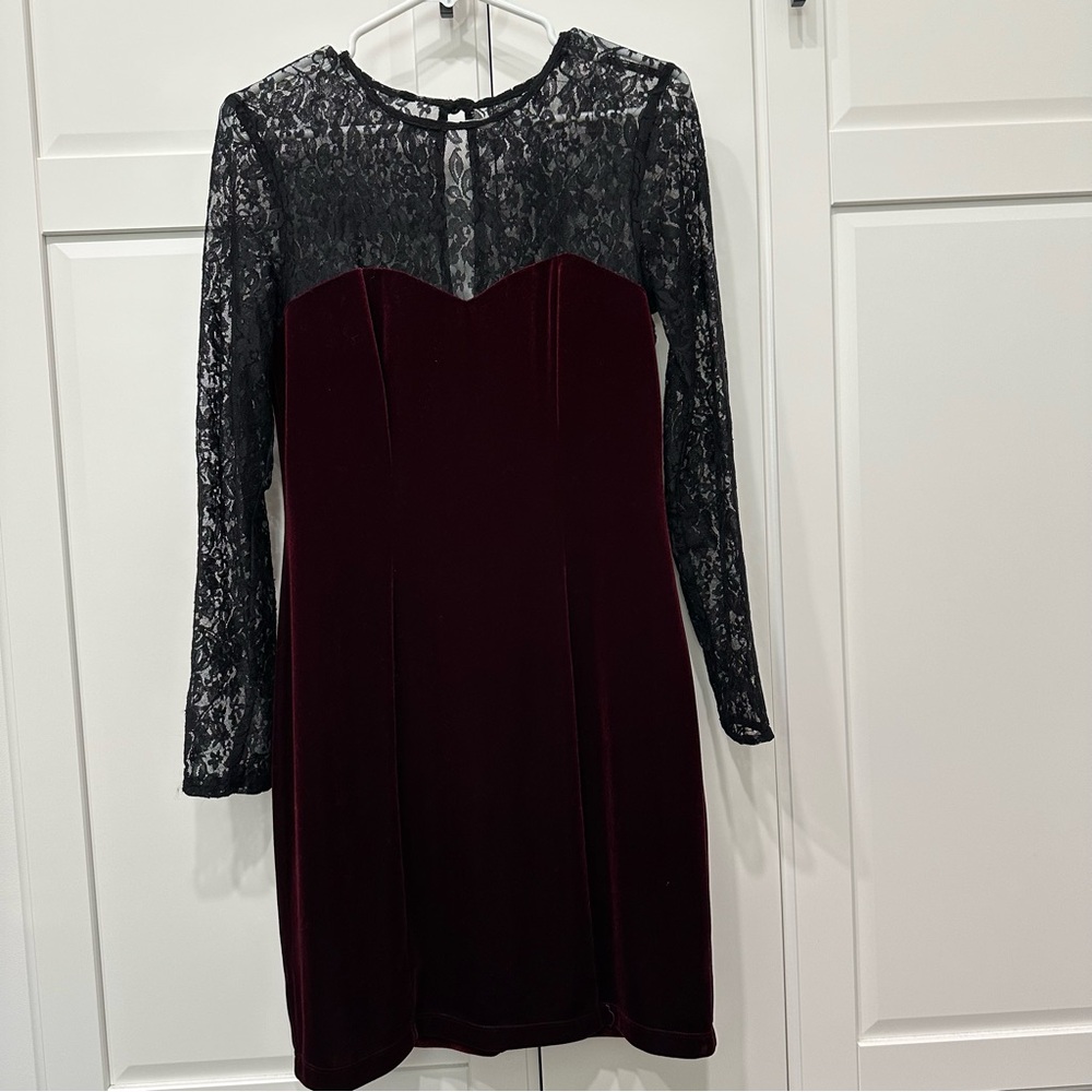Bisou Bisou women’s size 10 Black lace and Burgundy velvet Dress,whimsygoth